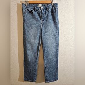 FRAYED JEANS High Rise Straight Jeans